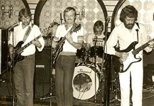 1976-1