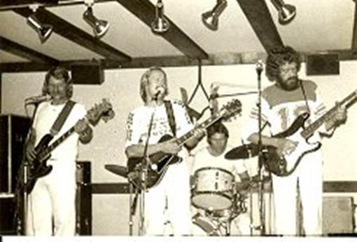 1977-1