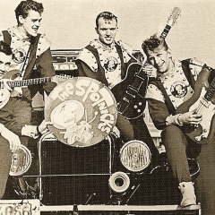 1964 Spotnicks in car (2)