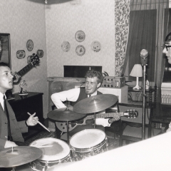 1965 Spotnicks11