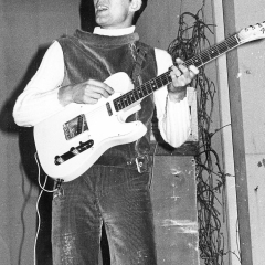 1968 Spotnicks live (13)