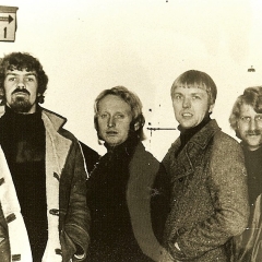 1970 Spotnicks 2 (2)