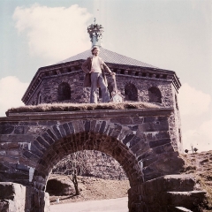 1972 Bo outside dobo 3 (2)