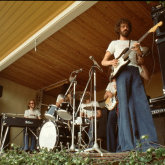 1974-10