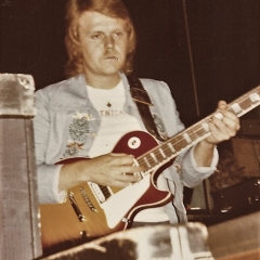 1974 09 Todde live (2)
