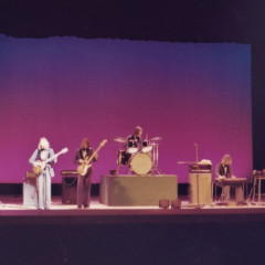 1974-11-75-02-Japan_014