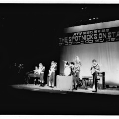 1974-11-75-02-Japan_017