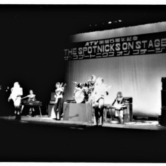 1974-11-75-02-Japan_018