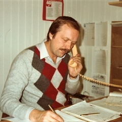 1982 11 Bob Lander Office