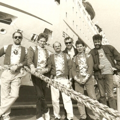 1990 04 Spotnicks 3
