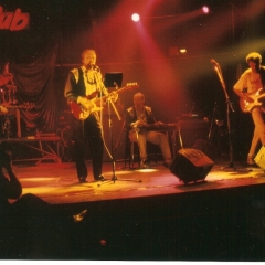 1991 Spotnicks live