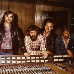 1976 (1)