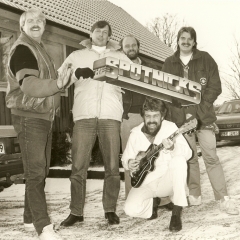 1983 (12)